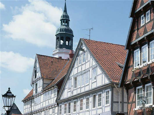 <a style='color:#268bd1;cursor:pointer;' href='/fctz.html'>德國房產</a>投資指南，買房問題一覽（二）