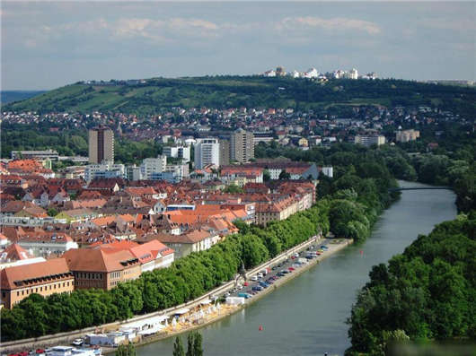 德國新型的充滿現(xiàn)代社會風情的政策通過